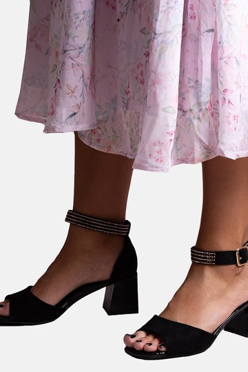 Sandales en cuir verni noir...