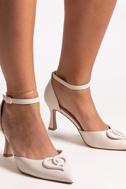 Pumps mit Lederinnensohle auf... Pumps mit Lederinnensohle auf...