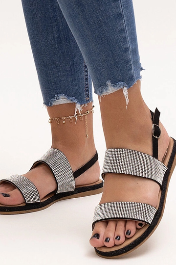 Sandales noires ornées de... 2