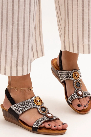 Azeeza skinnende sandaler... 2