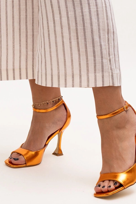 Glanzende hakken sandalen met band...