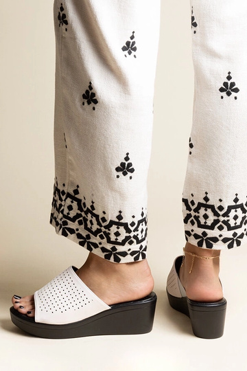 Pantoufles à plateforme... 2