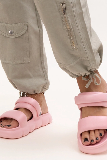 Azewda – Leichte Sandalen...