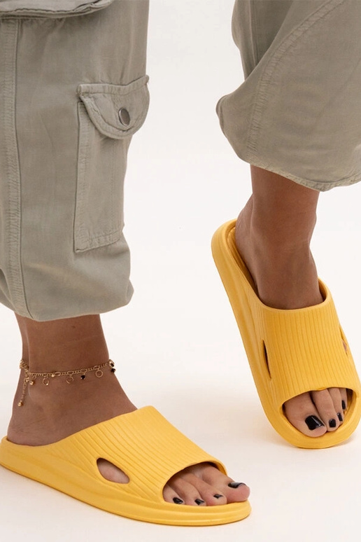 Chaussons en mousse myrtile jaune