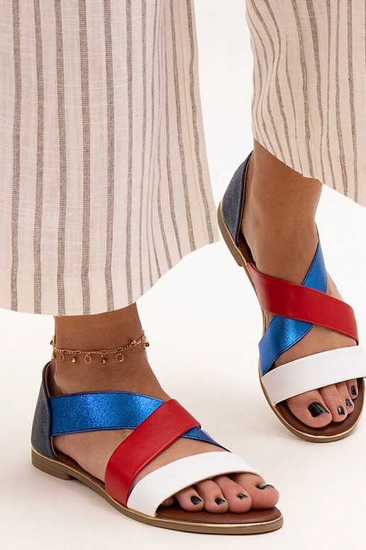 Sandales à talons fermés colorées...