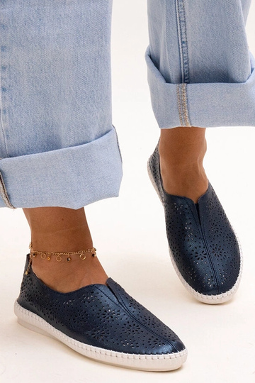 Chaussures ajourées en cuir bleu marine Bernice 2