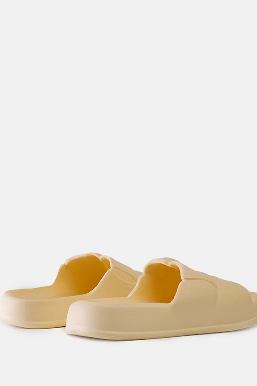 Chaussons en mousse beige Lete