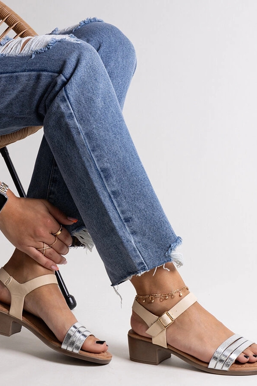 Sandales à talons bas argentées Salsabi Sandales à talons bas argentées Salsabi