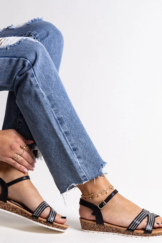 Sorte sandaler med lav kile Saila Sorte sandaler med lav kile Saila