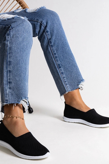 Sorte Shalha Slip-On Sneakers