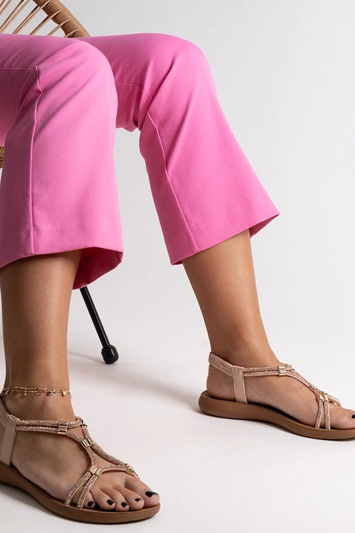 Beige sandaler dekoreret med zirkoner... Beige sandaler dekoreret med zirkoner...