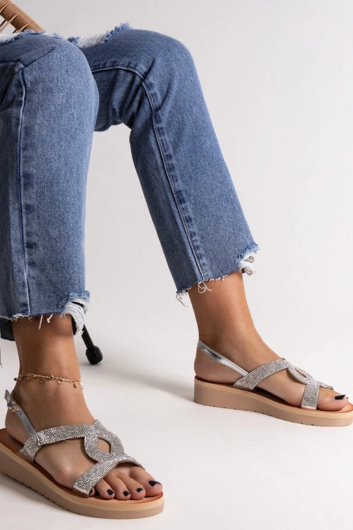 Sandales à plateforme argentées avec... Sandales à plateforme argentées avec...