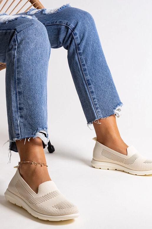 Beige sneakers med skumsål fra Rahima