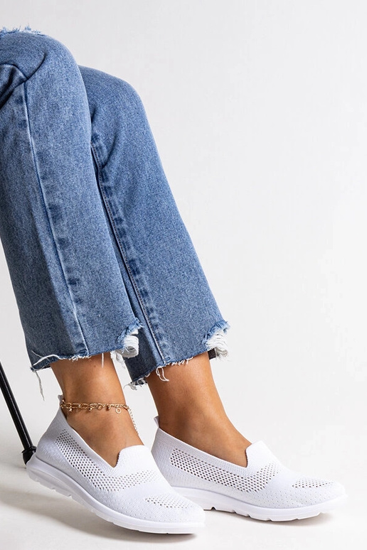 Hvide sneakers med skumsål fra Rahima