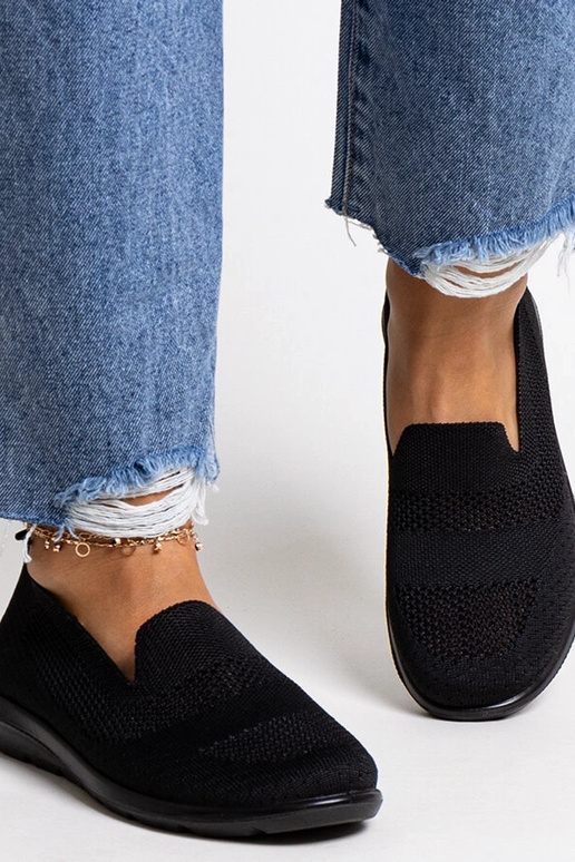 Baskets noires à semelles en mousse...