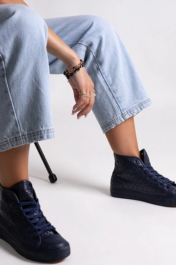 Marineblå high-top openwork sneakers Madala