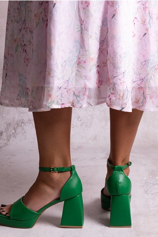 Groene sandalen met blokhak Vesna Groene sandalen met blokhak Vesna