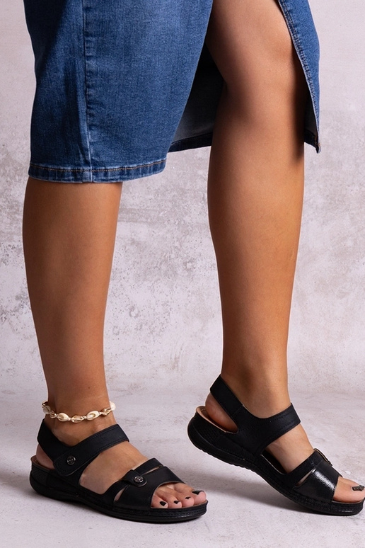 Schwarze Plateausandalen „Huri“ Schwarze Plateausandalen „Huri“