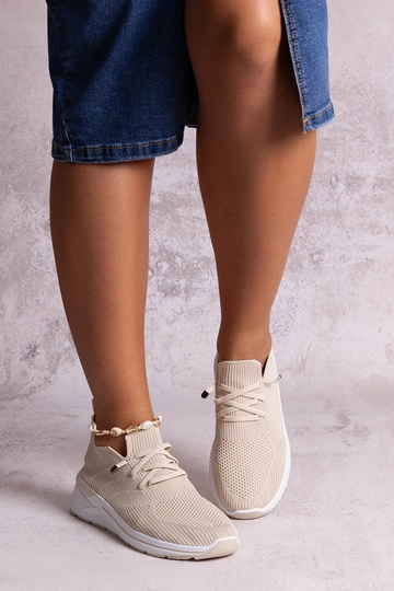 Beigefarbene Slip-On-Sneakers „Gaberla“