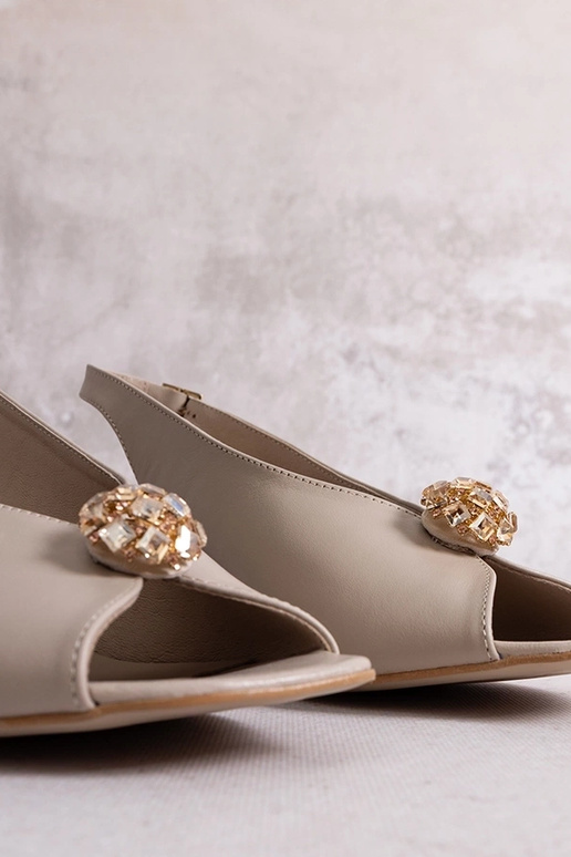 Beige leren sandalen met blokhak Karino Beige leren sandalen met blokhak Karino