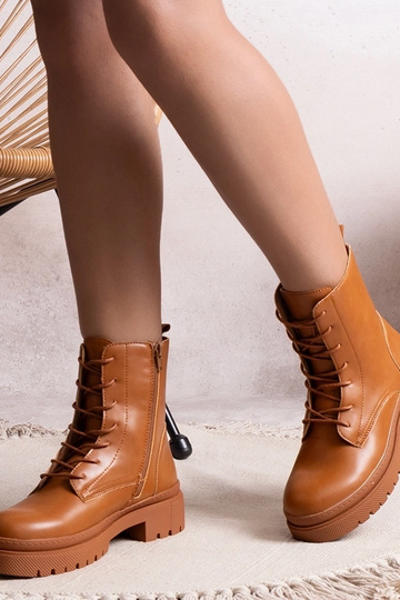 Bottines classiques brunes... 2