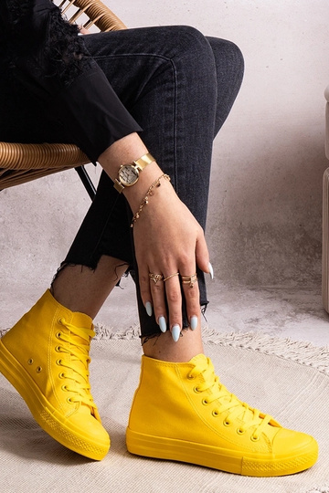 Gelbe High-Top-Sneakers...