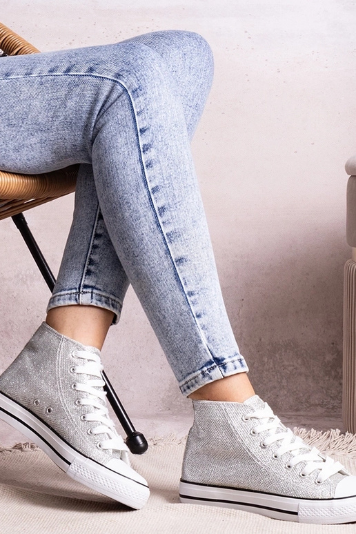 Baskets montantes argentées en mesh... Baskets montantes argentées en mesh...