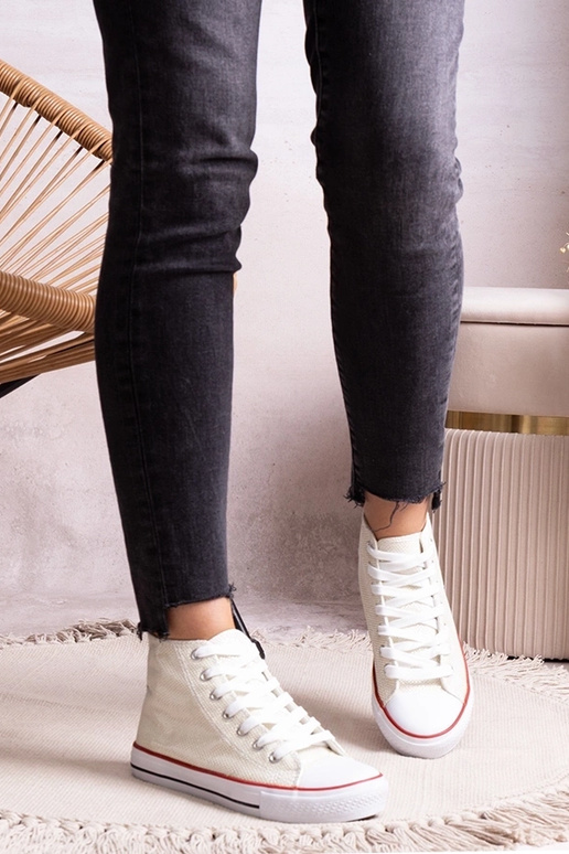 Baskets montantes blanches en mesh... Baskets montantes blanches en mesh...