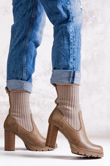 Bottines beige foncé à...