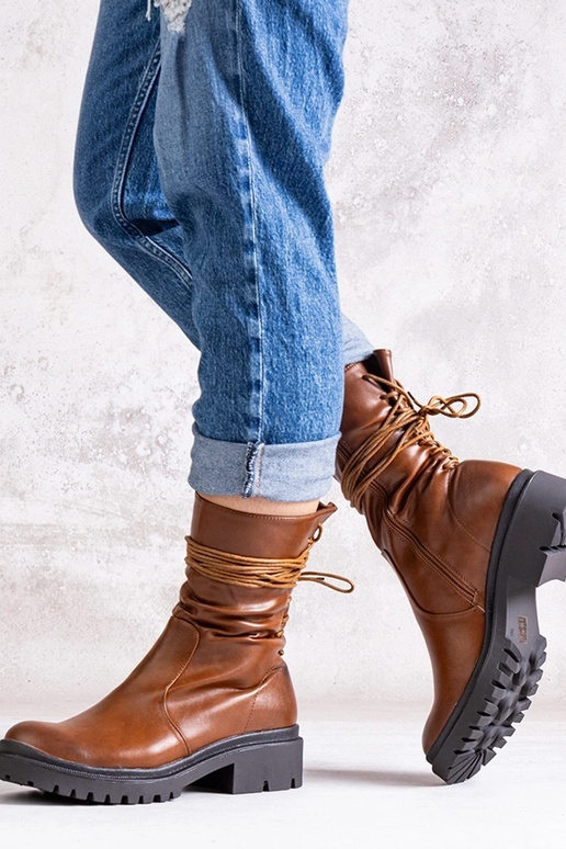 Braune Stiefel aus Ökoleder Sahera