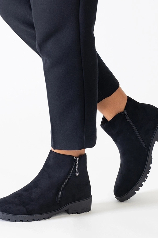 Bottes noires avec inserts...