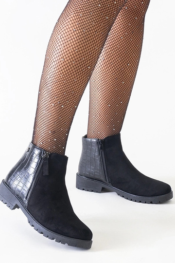 Schwarze Knöchelstiefel mit Krokodilprägung, Kunstwildleder Mifsada