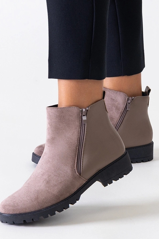 Bottines compensées en daim...