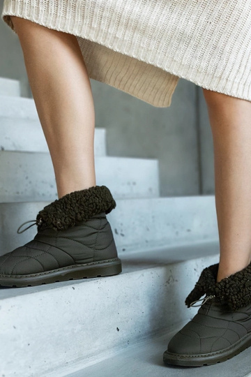 Bottes de neige vertes...