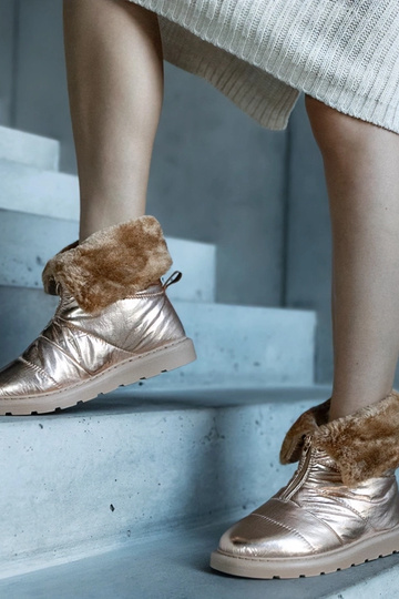 Bottes d'hiver dorées...