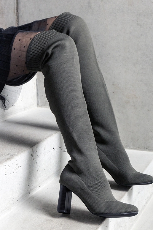 Bottines vertes à enfiler avec tige... Bottines vertes à enfiler avec tige...