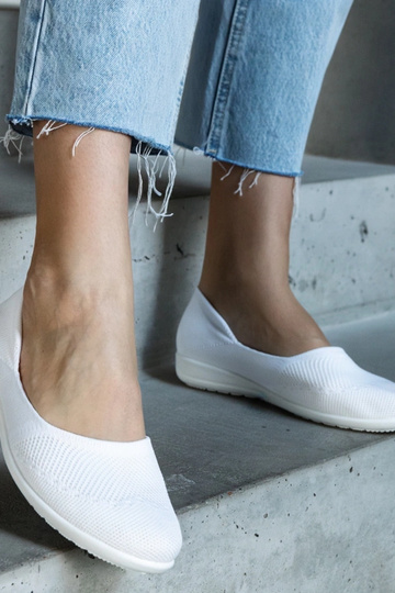 Weiße Ballerinas aus Stoff von Provencher