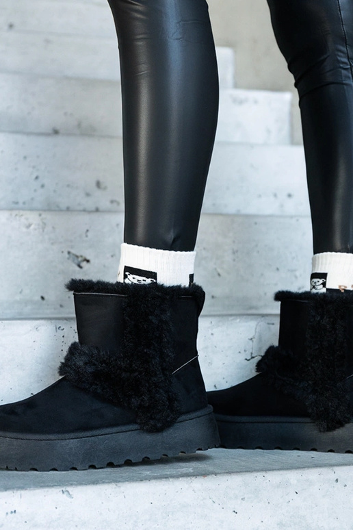 Schwarze Schneestiefel aus...