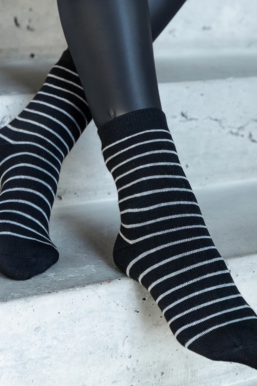 Schwarz-weiße warme Socken Sella Schwarz-weiße warme Socken Sella