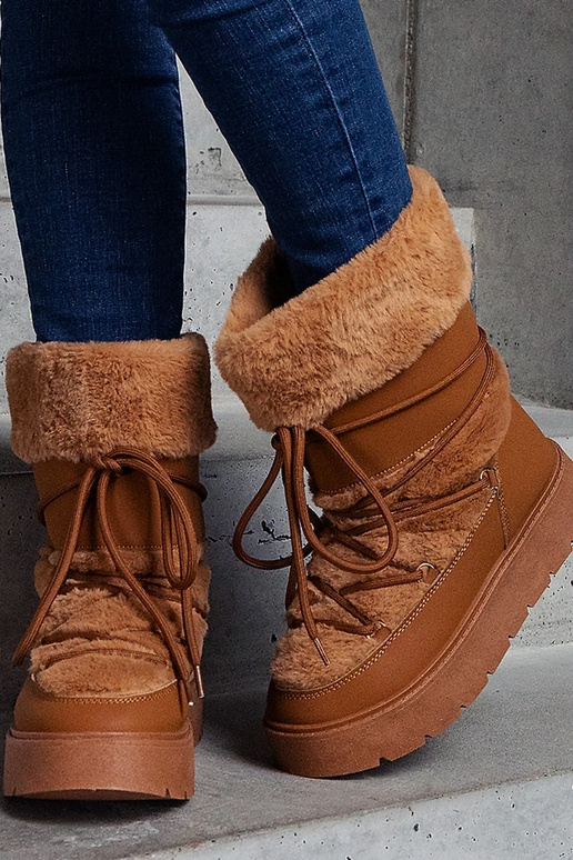 Bottes de neige marron à lacets...