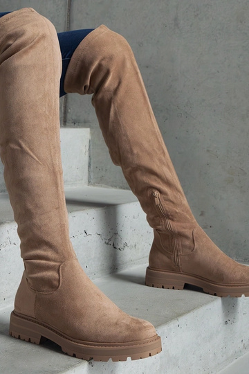 Brune lange støvler med... 2