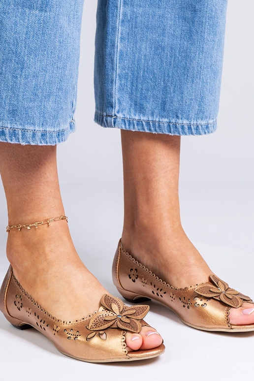 Gouden open balerina's met open neus... Gouden open balerina's met open neus...