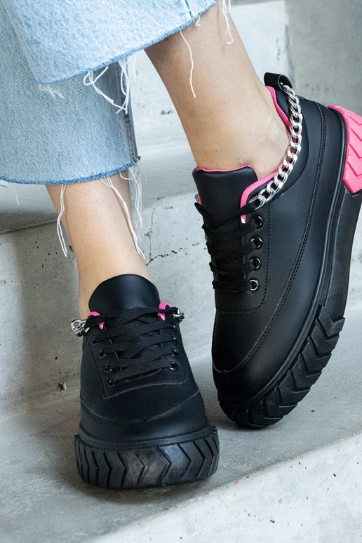 Baskets noires avec chaîne Thilda Baskets noires avec chaîne Thilda