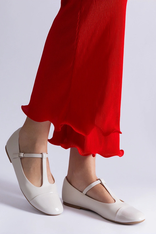 Gloriana hvide lakballerinaer med...