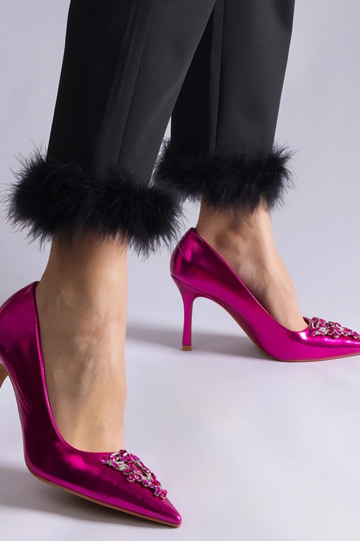 Rosa Stilettos aus Lackleder verziert... Rosa Stilettos aus Lackleder verziert...