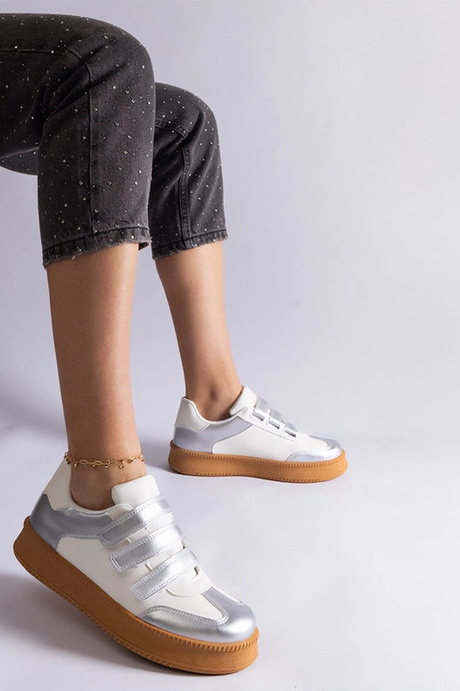 Sølv sneakers med velcrolukning Mena