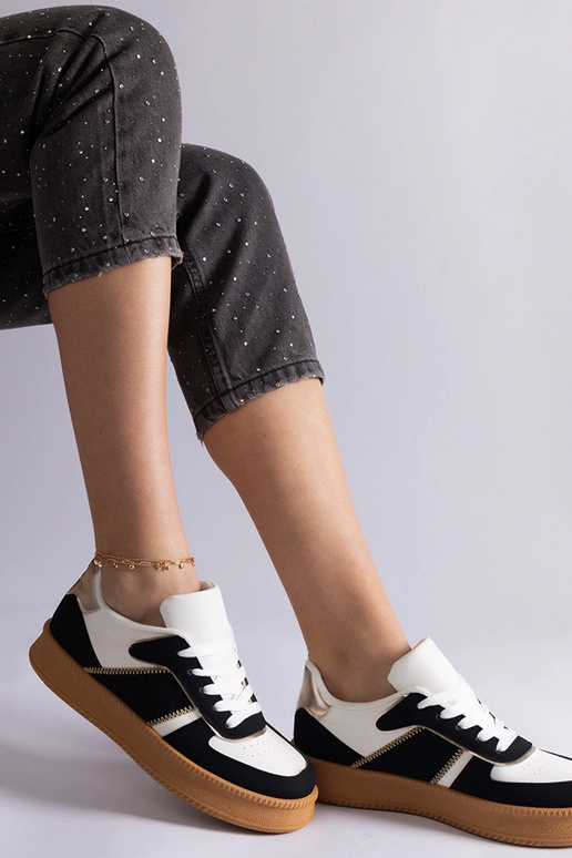 Baskets à lacets à plateforme... Baskets à lacets à plateforme...