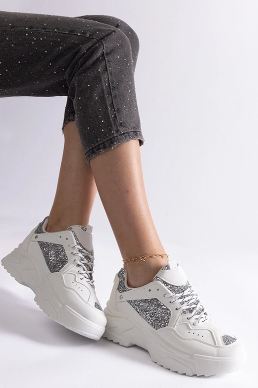 Baskets blanches pour femmes avec... Baskets blanches pour femmes avec...