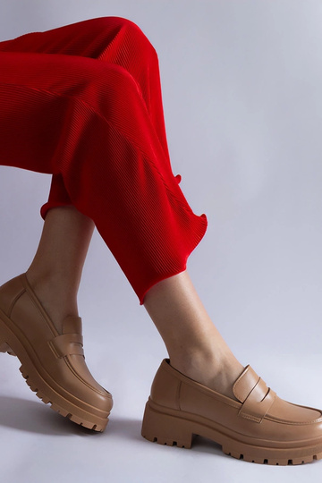 Mocassins beige foncé en... 2