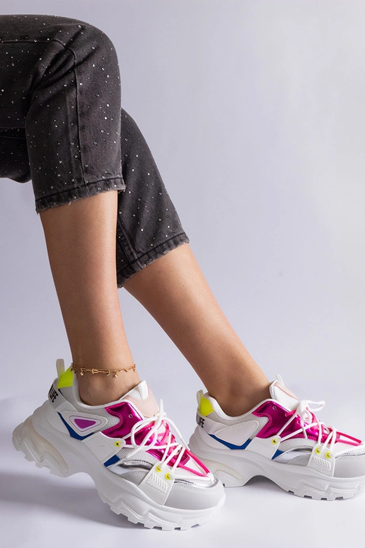 Baskets de sport Sulamita blanches et... Baskets de sport Sulamita blanches et...